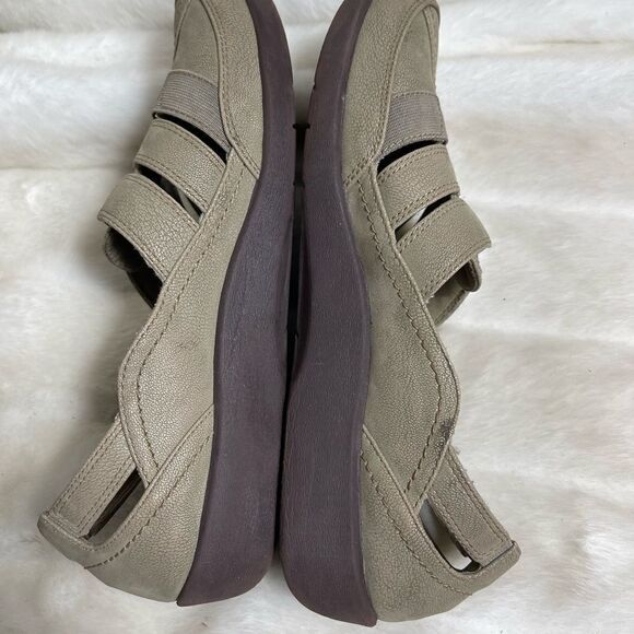 Clarks Cloudsteppers Sillian Khaki slip on shoes size 10. - Picture 5 of 10
